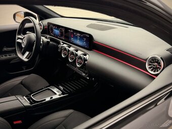 Mercedes-Benz A 200d AMG Line - 7