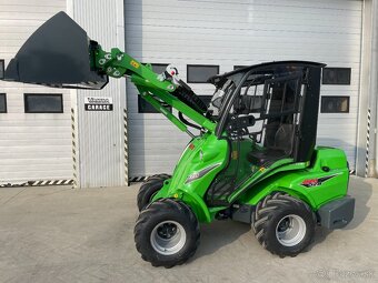 AVANT 528 s kabínou, nový - predvádzací - 7