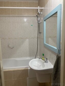 Moderný 2 - izb. byt s balkónom na Strede, P.B. - 7