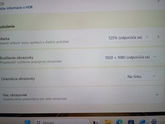 Hp elitebook 820 G3 , Intel core i5, 8gb ram , 256gb ssd - 7