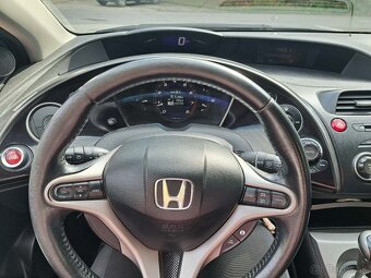 Predám hondu civic 1.8 benzin 103kw - 7