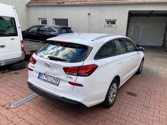 HYUNDAI I30 CW rok 2022 - 7