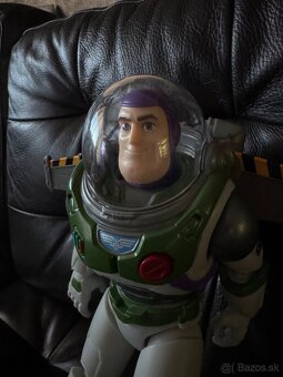 BUZZ LIGHTYEAR - 7