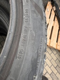285/40 R21 Pirelli - 7