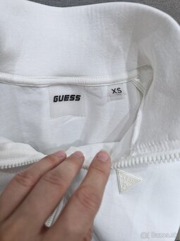 Guess biela a svetlo zelena logovana teplakova suprava dres - 7