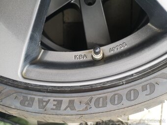 225/40 R18 Goodyear - 7