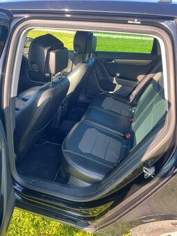VW Passat B7 - 7