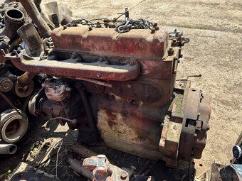Predám turbo motor 4v zetor crystal 101 102 LKT 81 - 7