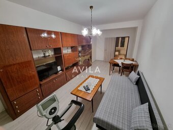 NA PREDAJ: 2izbový tehlový byt s loggiou 53m2 - Trnava - 7