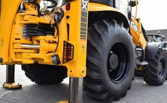 Rypadlovy nakladač JCB 3 CX PRO - 7