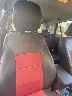 Predám zánovné autopoťahy MAD na Suzuki SX4 S-Cross - 7