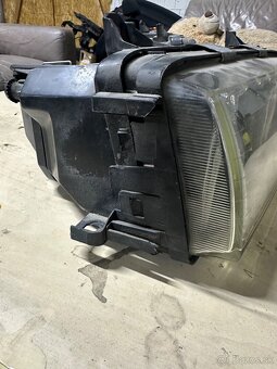 Predné Svetlá BMW E36 - 7