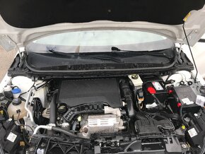 Peugeot 308 1.2 i 81 kW r.v.2018 95 000 km ČR+1.majitel - 7