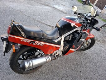 Suzuki GSX-R 1100 1986 - 7