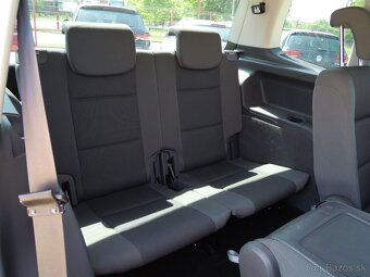 Volkswagen Touran 1.6TDi 7 MÍST-SERVIS-VSTŘIKY - 7