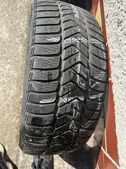 225/40 R18 - 7