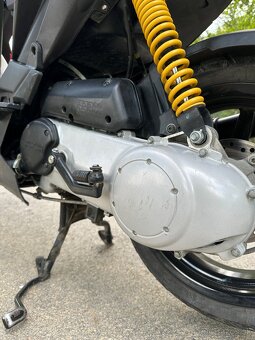 aprilia sr 50 - 7