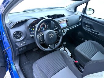 Toyota yaris IV 1,5hybrid 101hp lift 15.110km zaruka 1rok - 7