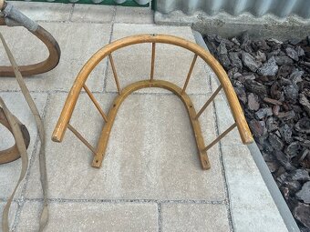 Predám drevené sánky pre deti s operadlom. - 7