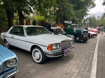 Mercedes Benz 230CE C123 Coupe /w123 - rv 1982 Biele SPZ - 7