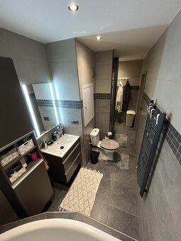 ZĽAVA -3000 eur - 3 izb. byt po rekonštrukcii, 2X BALKÓN - 7