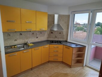 1-izbový byt s klimatizáciou a parkovacím miestom - 7