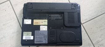 Toshiba satellite U300-154 - 7