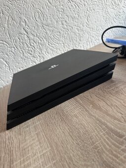 🎮 Ps4 Pro 1TB TOP stav - 7