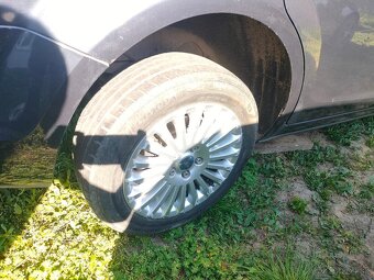 Predám náhradné diely na Ford FOCUS combi rok výroby 2009 - 7