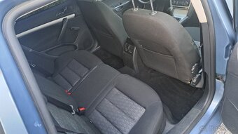 Škoda OCTAVIA Combi 2.0 TDI - 7