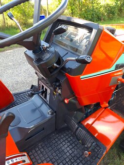 Malotraktor KUBOTA L1-205 - 7