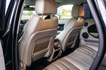 Land Rover Range Rover Evoque 2.2 TD4 110kW / Meridian / - 7