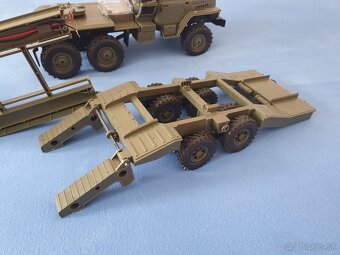 Krásny RC model Ural s podvalnikom 1:16 - 7