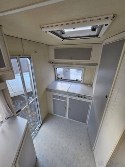 Obytny prives Avento 445E - strieska s bokami, kurenie - 7