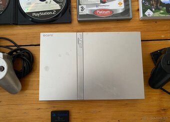 PlayStation 2 PS2 Konzola 4x hra 2x ovládač Strieborná - 7