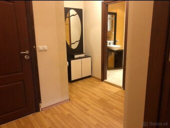 Priestranný zariadený 2 izbový byt len 50 metrov od pláže - 7