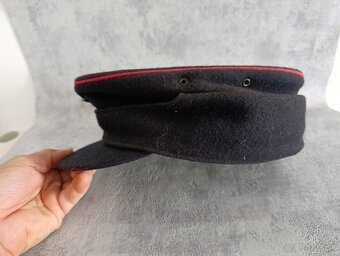 Stará německá hasičská čepice se znakem - 7