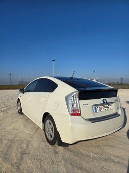 Toyota prius - 7