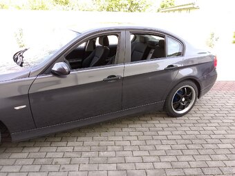 Predám BMW rada 3 E90 320d - 7