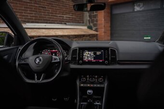 Škoda Karoq Sportline 1.5 TSI 110kw TAŽNÉ/VIRTUAL/PANORAMA - 7