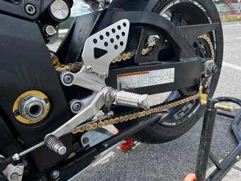Suzuki GSX-R 1000 k4 - 7
