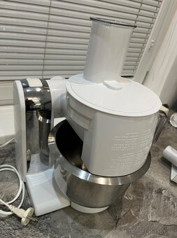 Bosch MUM 48CR1/05 kuchynský robot - 7