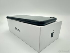  Apple iPhone SE 2020 128GB Black - 100% Batéria  - 7