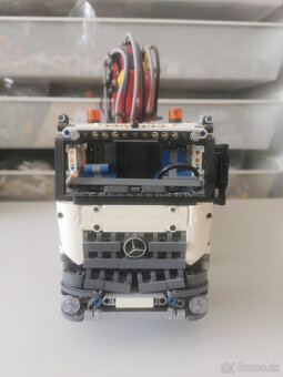 LEGO Technic: 42043 Mercedes-Benz Arocs 3245 - 7