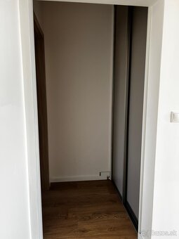 Exkluzívne na predaj veľký 4 izbový byt na Bieloruskej - 7