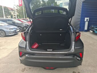 TOYOTA C-HR 1.8 Hybrid e-CVT STYLE 122K - 7