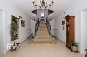 REWIN I Majestátny rodinný dom s investičným potenciálom - 7