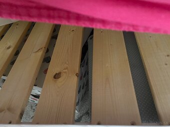 Posteľ domček na predaj s matracom a roštome - 7