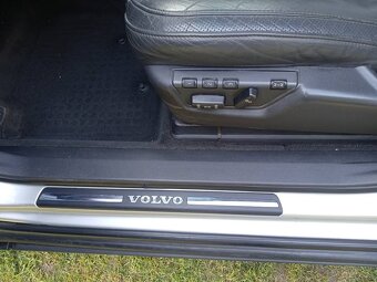 Ponúkam na predaj Volvo XC90 D5 AWD - 7