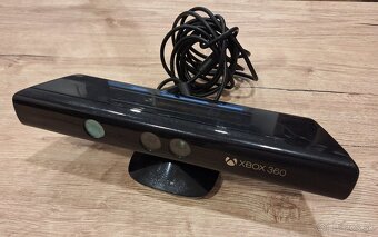 Xbox 360 E 220GB - 7